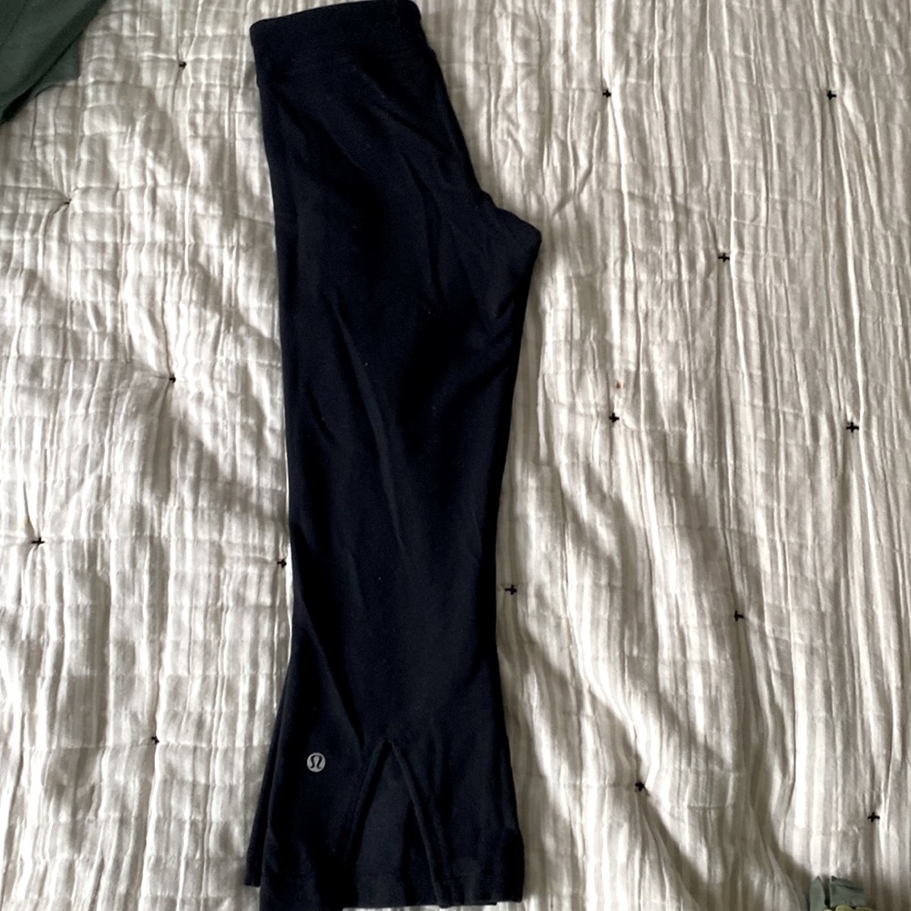 LuluLemon cropped leggings! Everything must go!! Everything on sale!!